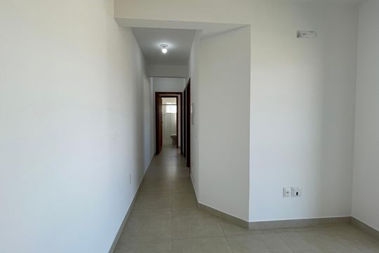 Corredor de apartamento para alugar com 2 quartos, 65m² em Caminho Novo, Palhoça