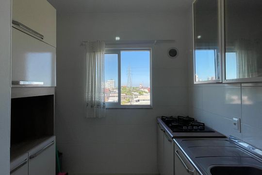 Cozinha e Área de Serviço de apartamento para alugar com 2 quartos, 65m² em Caminho Novo, Palhoça