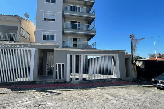 Fachada do Prédio de apartamento para alugar com 2 quartos, 65m² em Caminho Novo, Palhoça