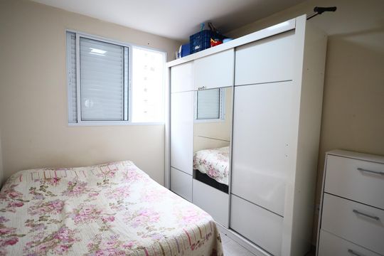 Quarto 2 de apartamento para alugar com 2 quartos, 39m² em Jardim Boa Vista (zona Oeste), Osasco