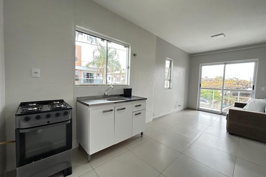Cozinha  de apartamento para alugar com 2 quartos, 65m² em Campeche Central, Florianópolis