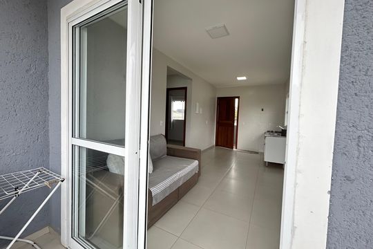 Varanda  de apartamento para alugar com 2 quartos, 65m² em Campeche Central, Florianópolis