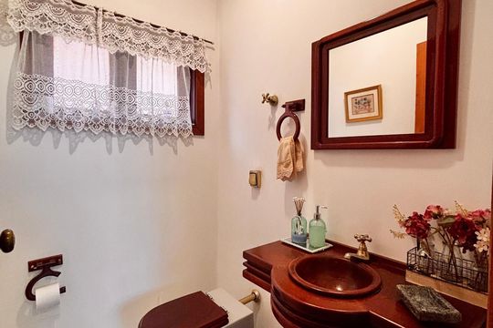 Lavabo de casa de condomínio à venda com 4 quartos, 650m² em Morada dos Pássaros, Barueri