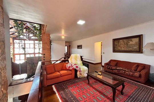 Sala de casa de condomínio à venda com 4 quartos, 650m² em Morada dos Pássaros, Barueri