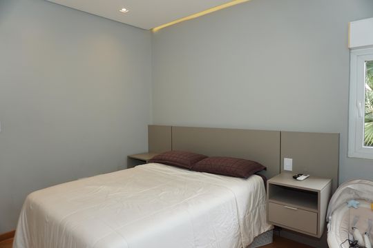 Suíte 2 de casa de condomínio para alugar com 4 quartos, 460m² em Jardim Indaia, Embu das Artes