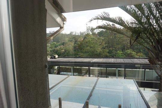 Varanda de casa de condomínio para alugar com 4 quartos, 460m² em Jardim Indaia, Embu das Artes
