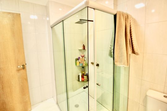 Banheiro de apartamento para alugar com 1 quarto, 39m² em Colônia (zona Leste), São Paulo