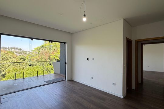 Casa de Condomínio para alugar com 4 quartos, 400m² em Nova Fazendinha, Carapicuíba