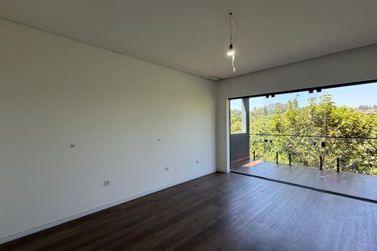 Casa de Condomínio para alugar com 4 quartos, 400m² em Nova Fazendinha, Carapicuíba