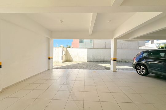 Garagem de apartamento para alugar com 3 quartos, 200m² em Ingleses Centro, Florianópolis