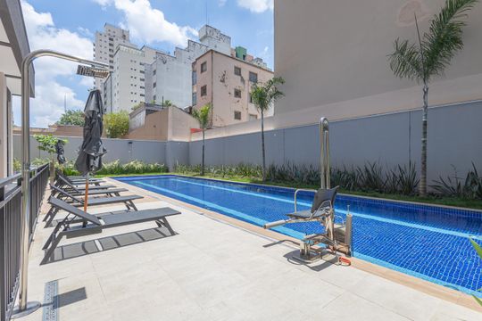 Piscina de apartamento para alugar com 1 quarto, 25m² em Pinheiros, São Paulo