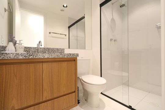 Banheiro Social de apartamento à venda com 2 quartos, 86m² em Vila Romana, São Paulo