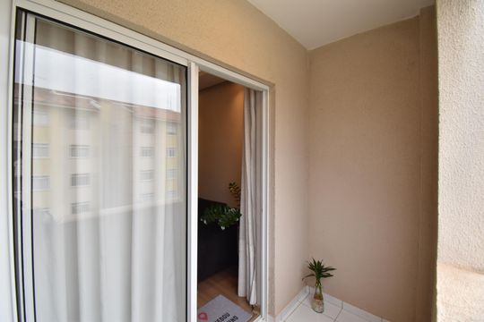 Sacada de apartamento para alugar com 3 quartos, 60m² em Santa Cândida, Curitiba