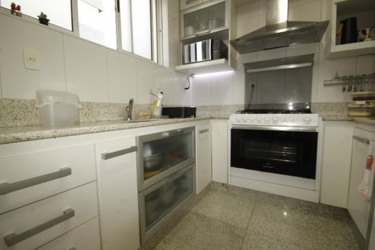 cozinha de apartamento à venda com 4 quartos, 170m² em Gutierrez, Belo Horizonte