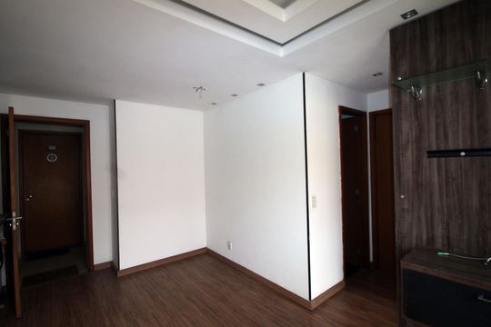 Sala de apartamento para alugar com 2 quartos, 60m² em Irajá, Rio de Janeiro