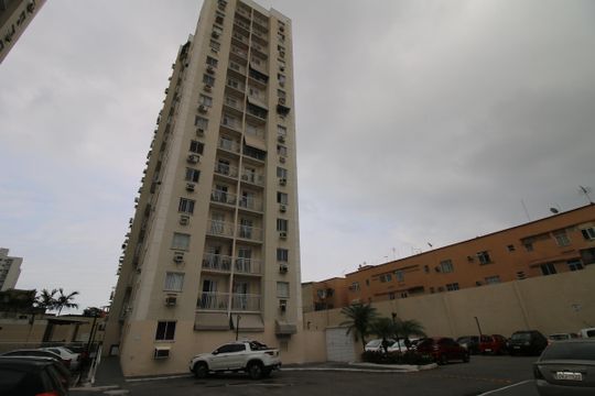 Fachada do Prédio de apartamento para alugar com 2 quartos, 60m² em Irajá, Rio de Janeiro