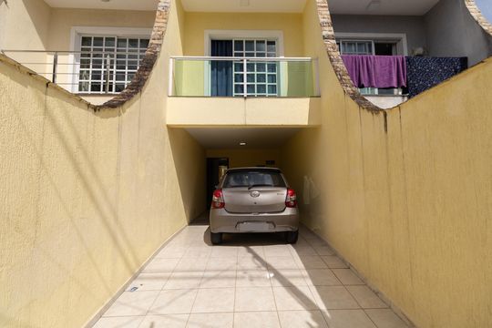 Garagem de casa à venda com 3 quartos, 150m² em Jardim Hercilia, São Paulo