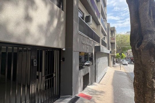 Fachada de apartamento para alugar com 1 quarto, 28m² em Bela Vista, São Paulo