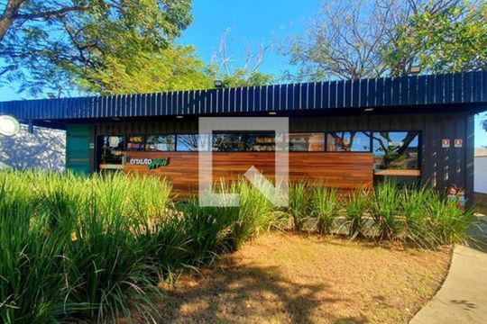 Área externa de casa à venda com 3 quartos, 176m² em Bonfim, Paulínia