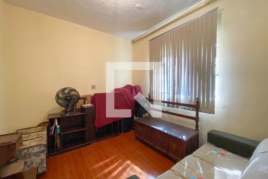 Casa à venda com 3 quartos, 172m² em Industrial Itau, Contagem