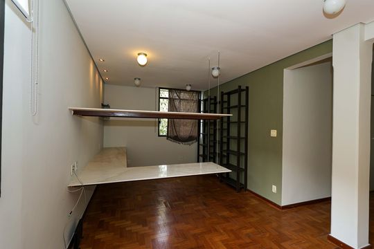 Sala de apartamento à venda com 2 quartos, 85m² em Vila Paris, Belo Horizonte