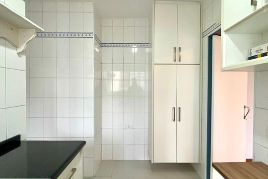 Cozinha de apartamento à venda com 2 quartos, 89m² em Sumaré, São Paulo