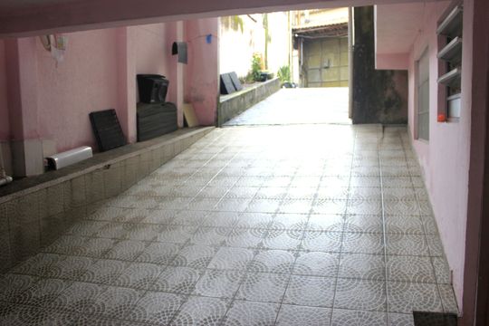 Quintal e lavanderia  de kitnet/studio para alugar com 1 quarto, 30m² em Jardim Belvedere, Guarulhos