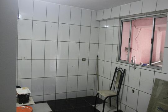 Cozinha  de kitnet/studio para alugar com 1 quarto, 30m² em Jardim Belvedere, Guarulhos