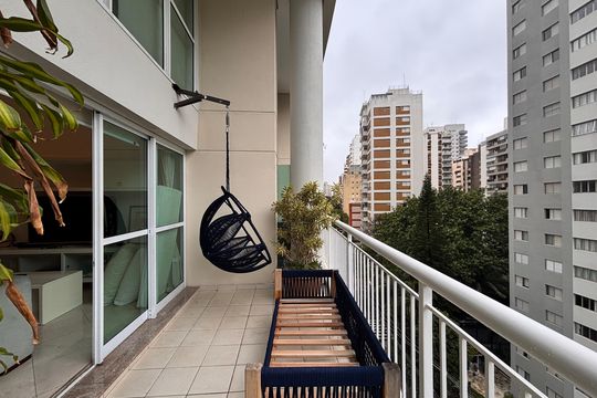 Varanda de apartamento à venda com 2 quartos, 74m² em Moema, São Paulo