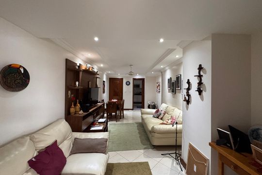 Sala de apartamento à venda com 3 quartos, 130m² em Recreio dos Bandeirantes, Rio de Janeiro