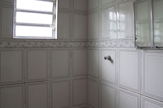 Banheiro de casa à venda com 2 quartos, 90m² em Recanto Verde do Sol, São Paulo