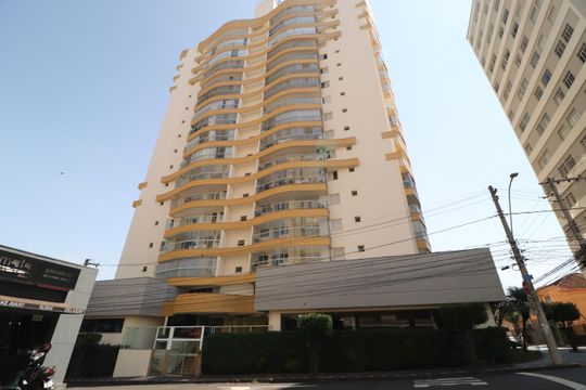 Fachada de apartamento para alugar com 3 quartos, 130m² em Centro, Uberlândia