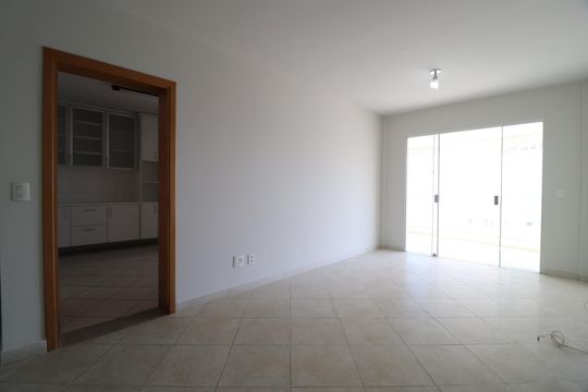 Sala de apartamento para alugar com 3 quartos, 130m² em Centro, Uberlândia