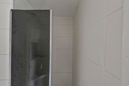 Banheiro de apartamento à venda com 2 quartos, 33m² em Jaraguá, São Paulo