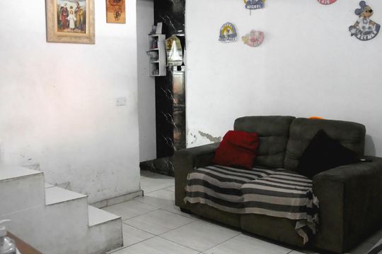 Sala 1 de casa à venda com 3 quartos, 125m² em Jardim Haramura, São Paulo
