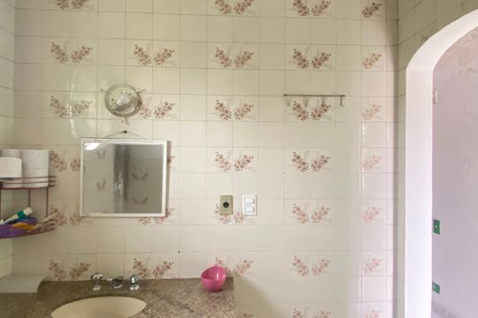 Banheiro 1 de casa à venda com 3 quartos, 300m² em Jardim das Flores, Osasco
