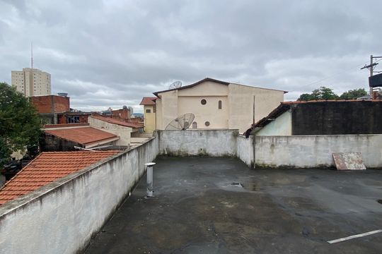 Varanda de casa à venda com 3 quartos, 300m² em Jardim das Flores, Osasco