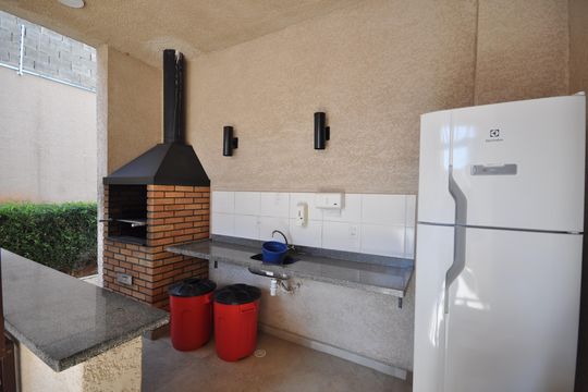 Área comum - Churrasqueira de apartamento para alugar com 2 quartos, 35m² em Parque Vitoria, São Paulo