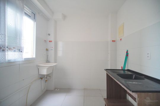 Cozinha de apartamento à venda com 2 quartos, 41m² em Santos Dumont, São Leopoldo