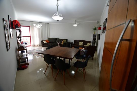 Apartamento à venda com 4 quartos, 170m² em Centro, Campinas