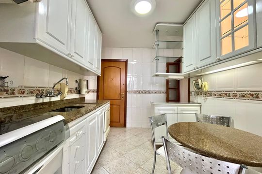 Cozinha de apartamento para alugar com 3 quartos, 93m² em Vila Mascote, São Paulo