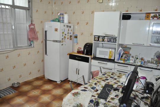 Cozinha de casa de condomínio à venda com 3 quartos, 130m² em Piedade, Rio de Janeiro