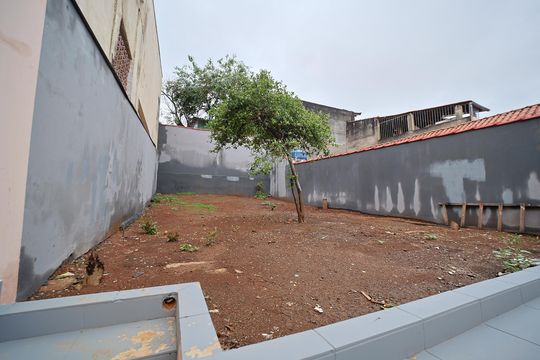 Quintal de casa à venda com 1 quarto, 245m² em Vila Buenos Aires, São Paulo