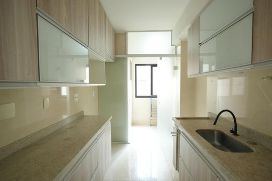 Cozinha de apartamento para alugar com 3 quartos, 70m² em Vila Valparaíso, Santo André