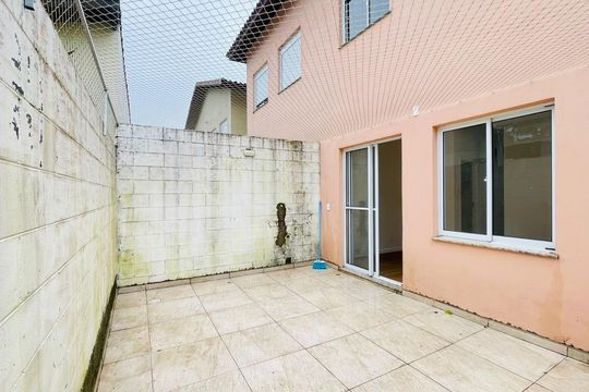 Área privativa de casa de condomínio para alugar com 2 quartos, 58m² em Los Álamos, Cotia
