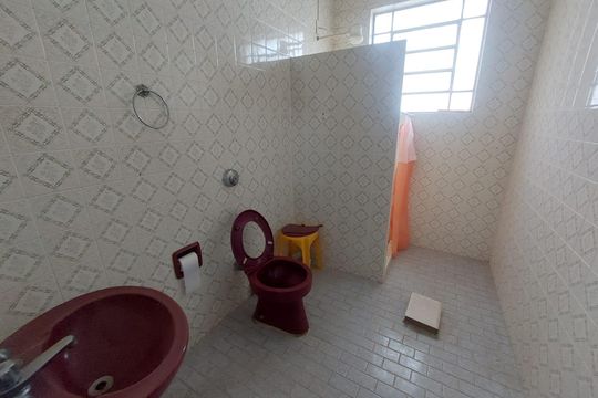 Banheiro social de apartamento à venda com 3 quartos, 95m² em Serra, Belo Horizonte