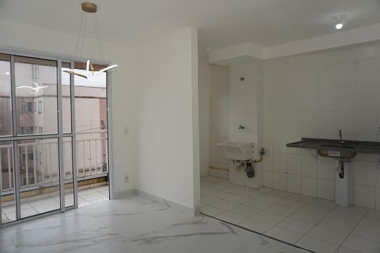 Apartamento para alugar com 2 quartos, 47m² em Jardim Vitória, Embu das Artes