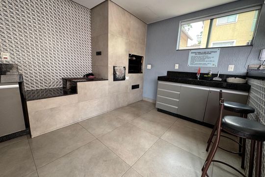 Área comum - Piscina de casa de condomínio à venda com 2 quartos, 96m² em Cabral, Contagem