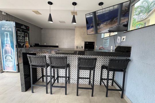 Área comum - Piscina de casa de condomínio à venda com 2 quartos, 96m² em Cabral, Contagem