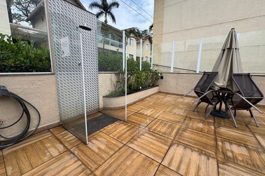 Área comum - Piscina de casa de condomínio à venda com 2 quartos, 96m² em Cabral, Contagem